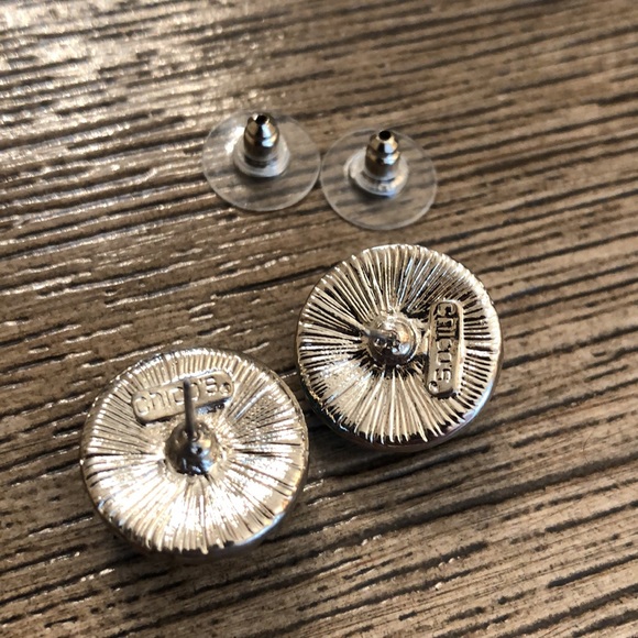 Chico’s Round Turquoise Cluster Earrings - Picture 3 of 9